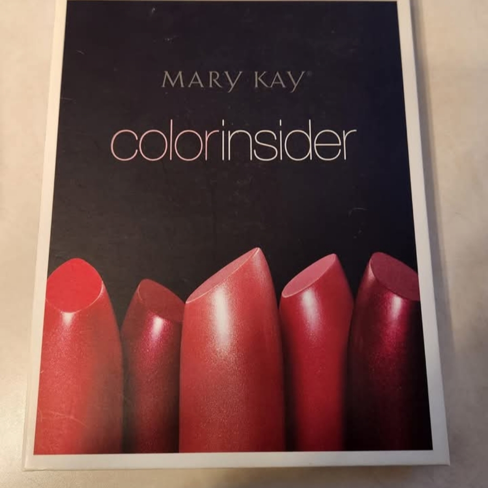 Mary Kay Color Insider Book, DVD